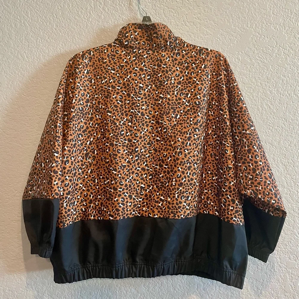 Nike Sportswear NSW Women's Full Zip Woven Jacket windbreaker Leopard size Med - Picture 5 of 5